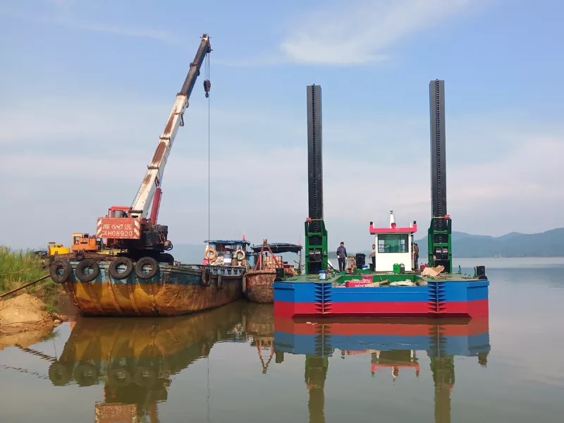 Platform voor riviergraafmachines