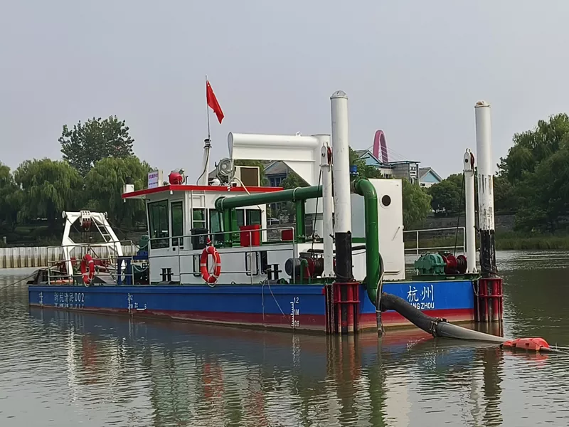 Zuigbaggerschip